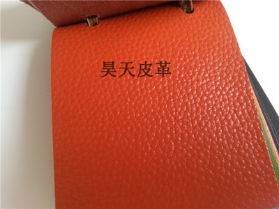 无极县昊天皮革制品 专业生产销售优质二层变色油蜡皮与疯马皮等皮革产品